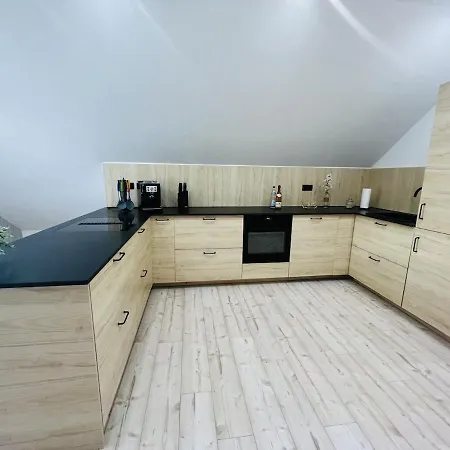 Spacious In Quiet Surroundings 公寓 *